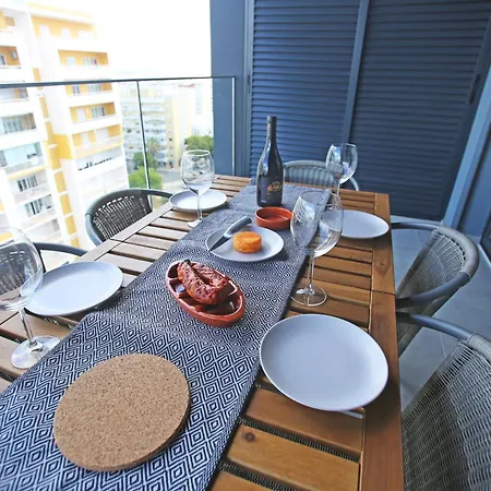 B24 - Terrace Quintao In * Portimao