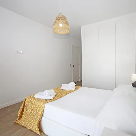 Apartment B24 - Terrace Quintao In